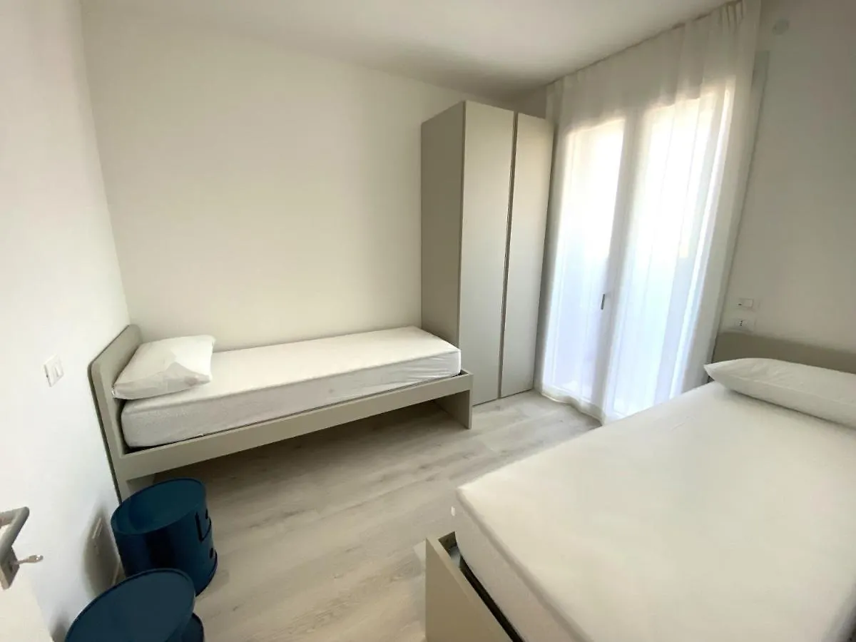 Light Palace 8 - Immobiliare Living Apartment Lido di Jesolo 0*,