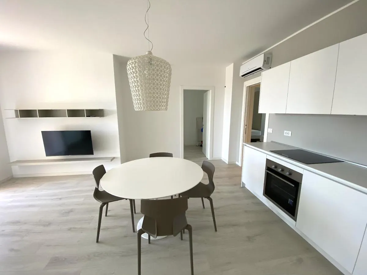 Light Palace 8 - Immobiliare Living Apartment Lido di Jesolo Italy
