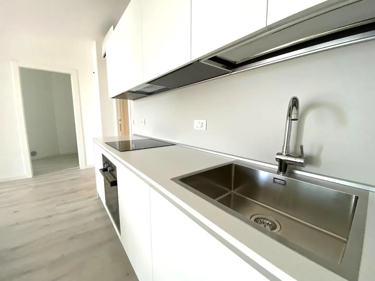 Light Palace 8 - Immobiliare Living Apartment Lido di Jesolo Italy